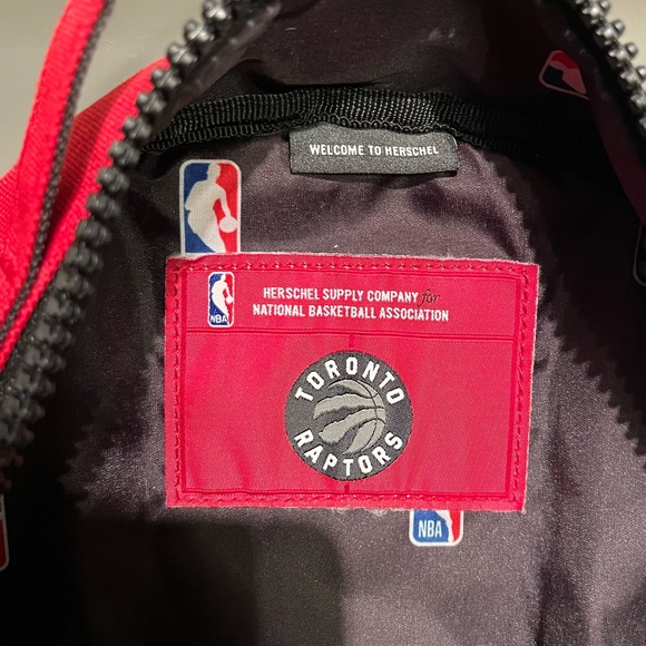 Herschel Nova Toronto Raptors Backpack - 18L - Picture 6 of 14